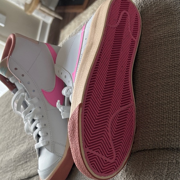 Nike Women's High-Top Sneakers - White and Pink - Picture 3 of 5
